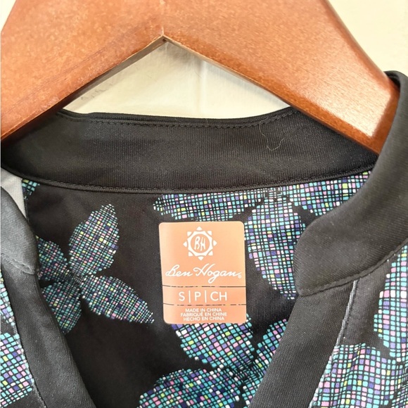 Ben hogan short sleeve performance golf dress mini v neck size SM new - Picture 2 of 4